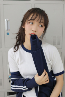 女老师二
